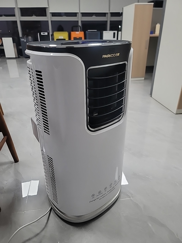 9000BTU Taşınabilir Buharatlı Hava Soğutucu Klimatolojisi 4 Çalışma Modu 2 Fan Hızları Güvenlik Çocuk Kilitli