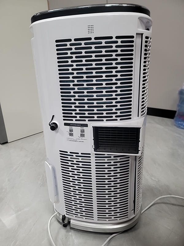 9000BTU Taşınabilir Buharatlı Hava Soğutucu Klimatolojisi 4 Çalışma Modu 2 Fan Hızları Güvenlik Çocuk Kilitli